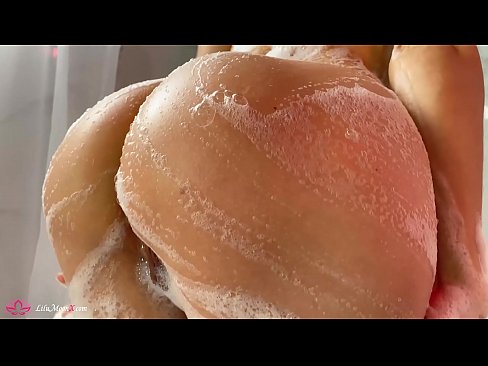 ❤️ Morena Masturba-se com Vibrador para Orgasmo Intenso no Duche Porno vídeo em pt.sexvideogif.ru ❌❤