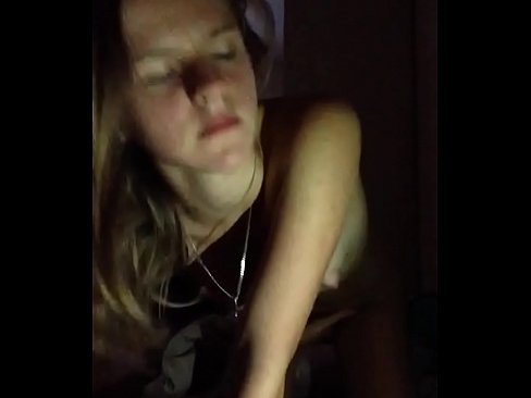 ❤️ Uma rapariga masturba-se e ejacula Porno vídeo em pt.sexvideogif.ru ❌❤
